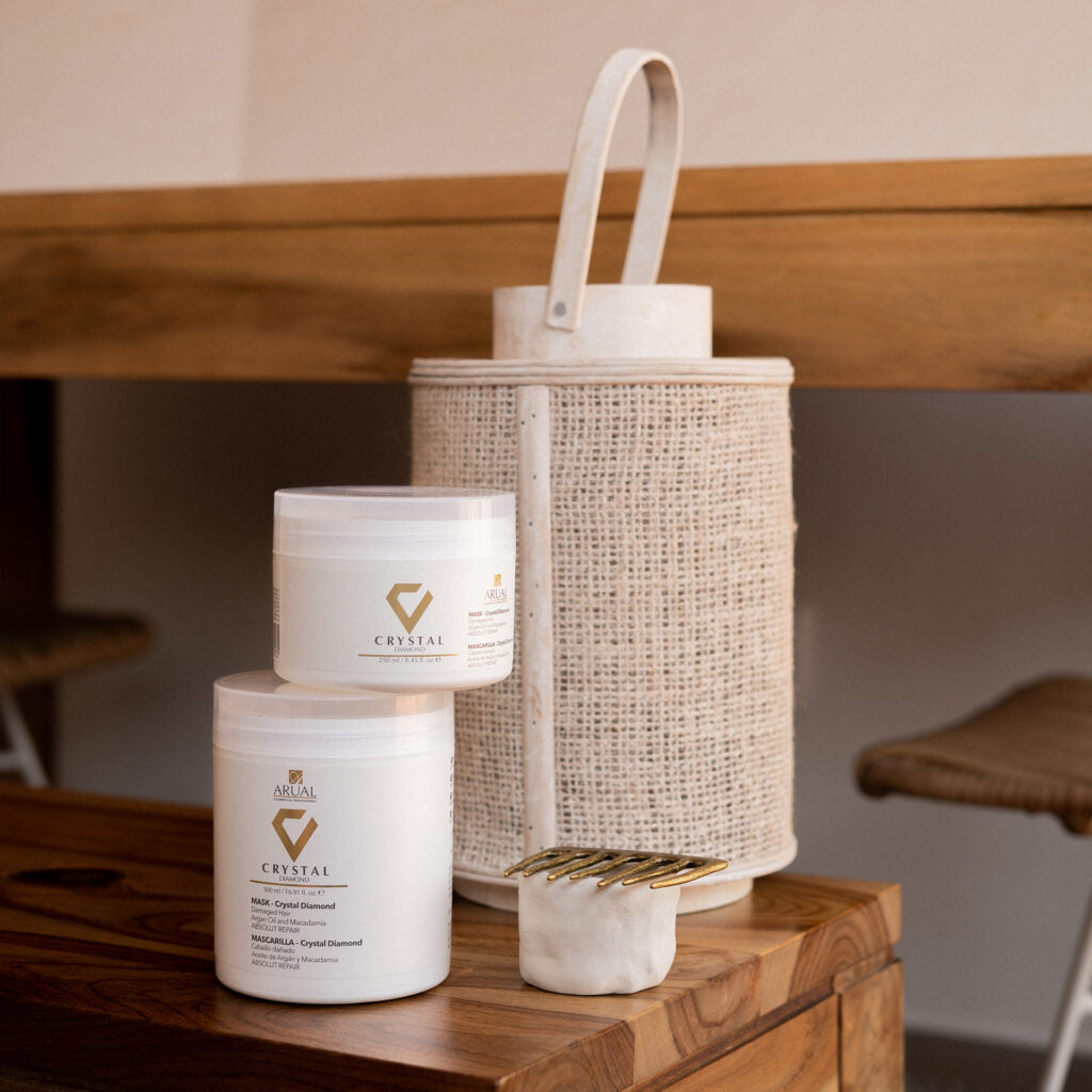 ARUAL Crystal Diamond Mascarilla TAMAÑO PROFESIONAL: Reparación y suavidad intensa en medios y puntas.