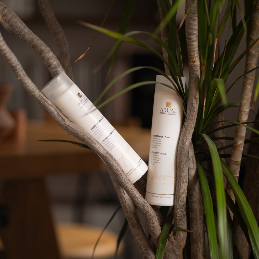 ARUAL Frizz Acondicionador: Desenreda, suaviza y reduce el frizz desde el primer uso.
