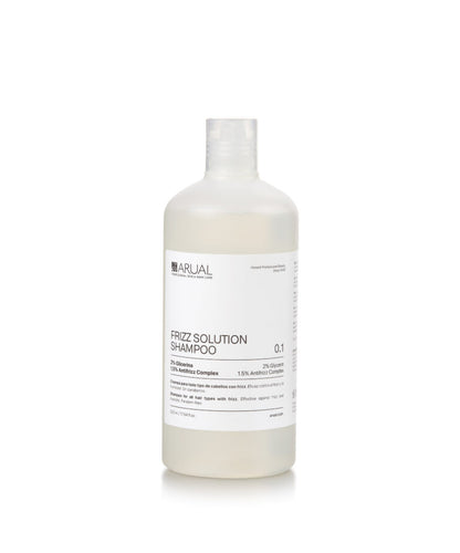 ARUAL Frizz Solution Shampoo: Limpieza que controla el encrespamiento y mejora la manejabilidad.