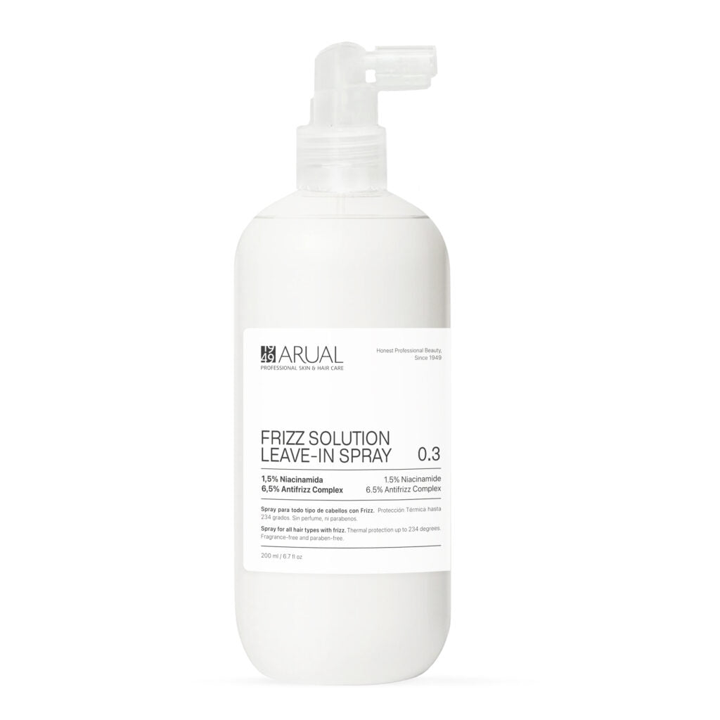 ARUAL Frizz Spray: Leave-in antifrizz con protección térmica y suavidad inmediata.