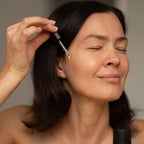 ARUAL Sérum Facial Piel Seca y Madura: Hidratación concentrada y efecto relleno de líneas finas.