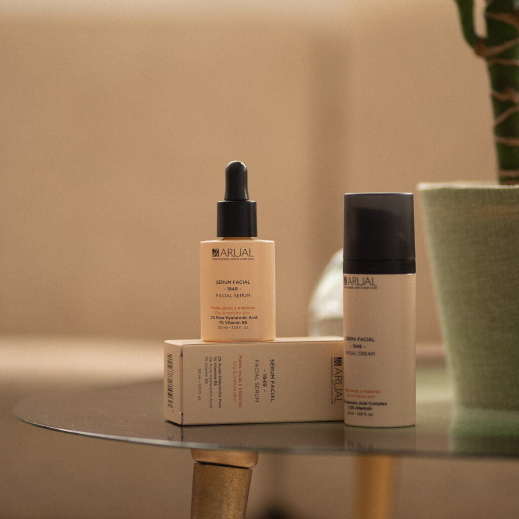 ARUAL Sérum Facial Piel Seca y Madura: Hidratación concentrada y efecto relleno de líneas finas.