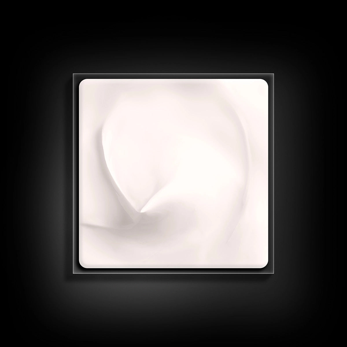 LIERAC Premium Voluptuosa: Crema antiedad rica con sensación envolvente; mejora tonicidad, suaviza arrugas y realza la luminosidad.