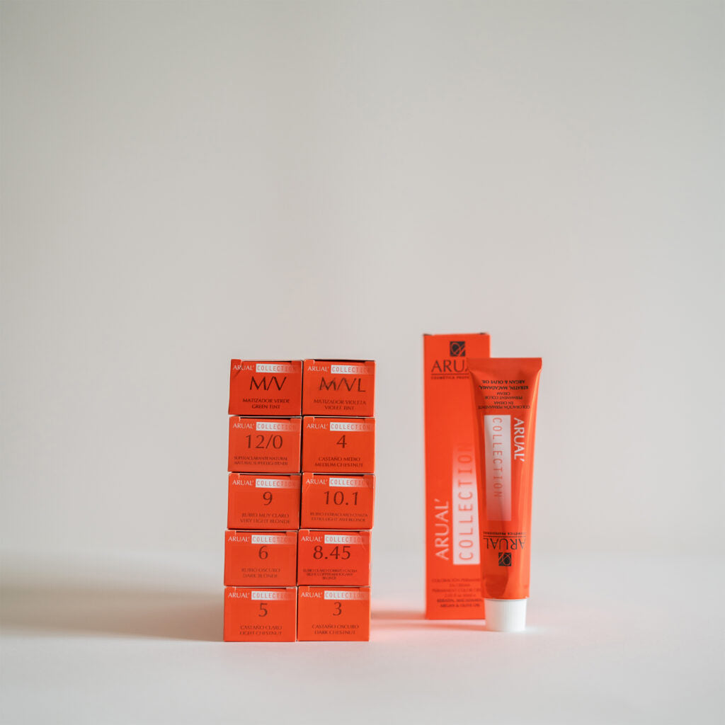 ARUAL Tinte Arual Collection: Coloración permanente profesional de alta cobertura con tonos luminosos y acabado cuidado; fórmula cremosa que respeta la fibra y deja brillo duradero. 60 ml de color + 60 ml de oxidante (1:1)