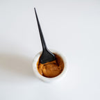 ARUAL Tinte Arual Collection: Coloración permanente profesional de alta cobertura con tonos luminosos y acabado cuidado; fórmula cremosa que respeta la fibra y deja brillo duradero. 60 ml de color + 60 ml de oxidante (1:1)